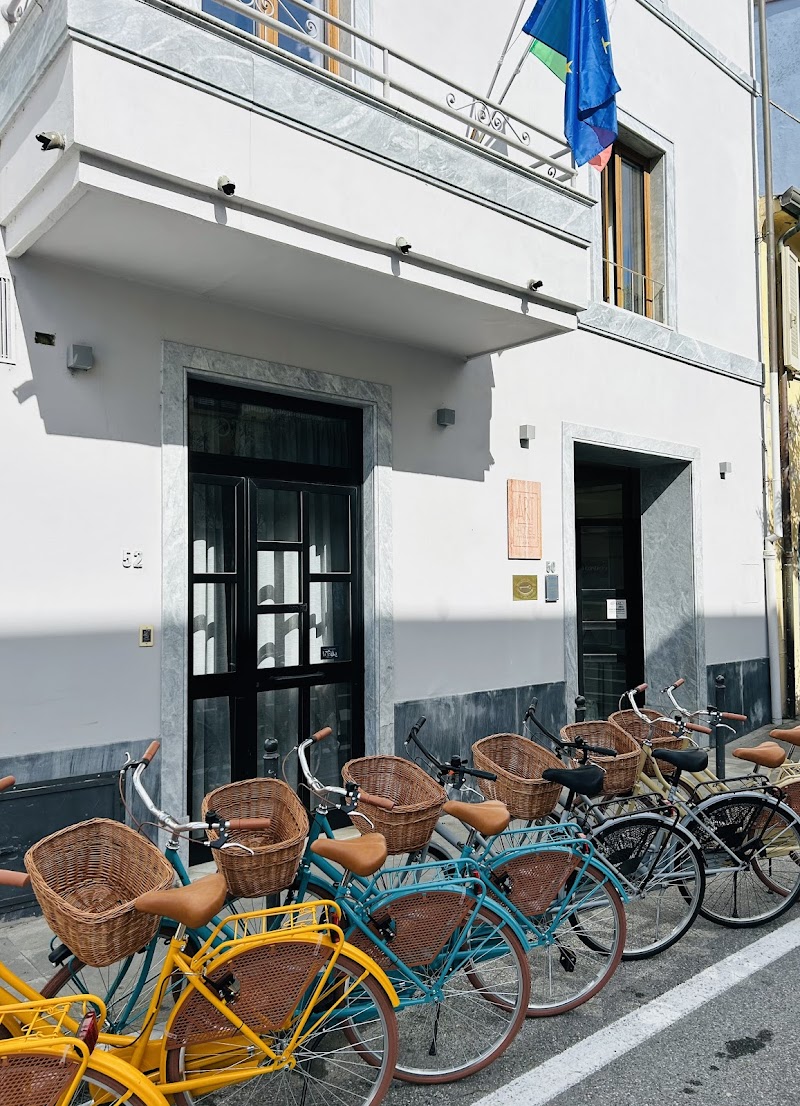 Art Hotel Pietrasanta