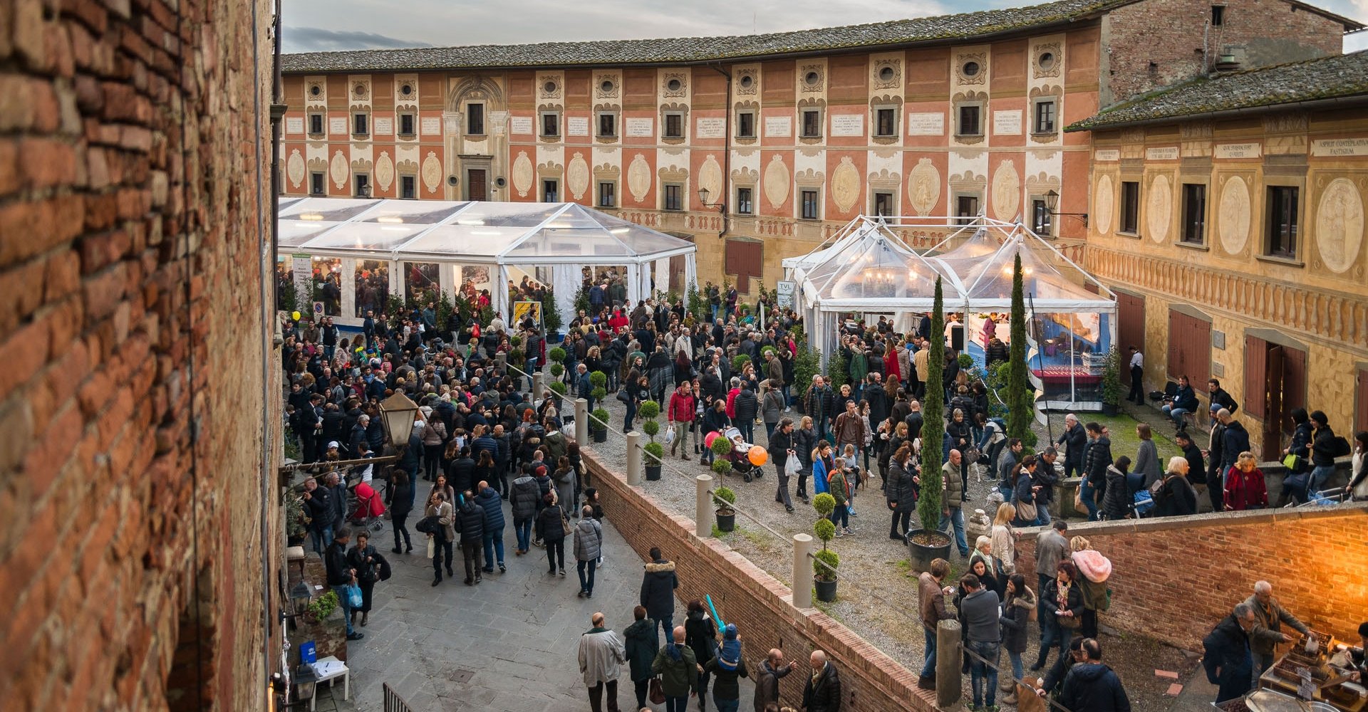 Mostra Mercato Nazionale del Tartufo Bianco (San Miniato)