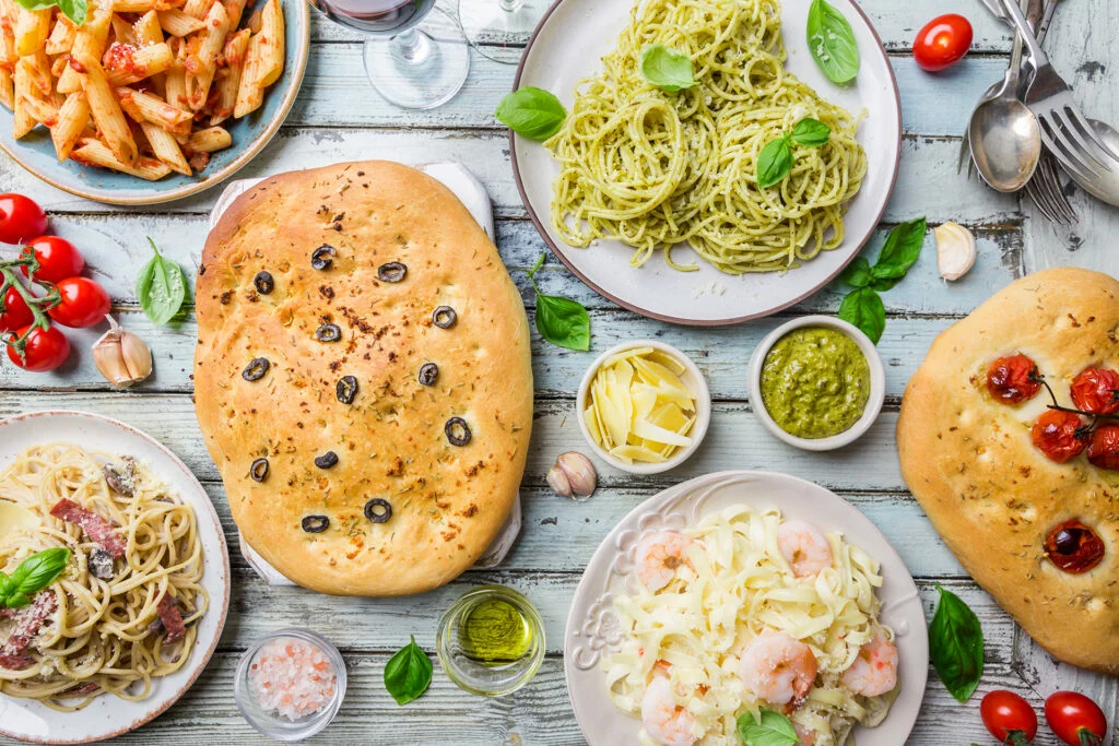 Inverno Magico in Italia: Scopri i Mercatini e i Piatti Tipici delle Città Italiane