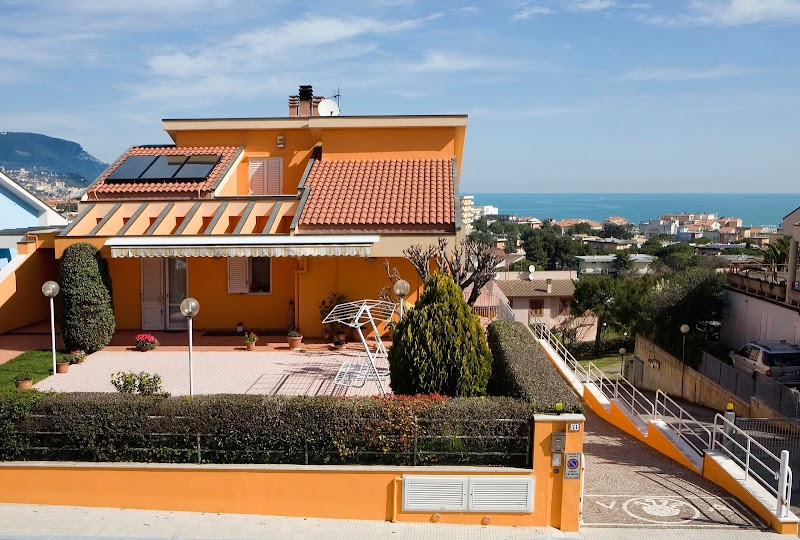 LA PERLA DEL CONERO AFFITTACAMERE