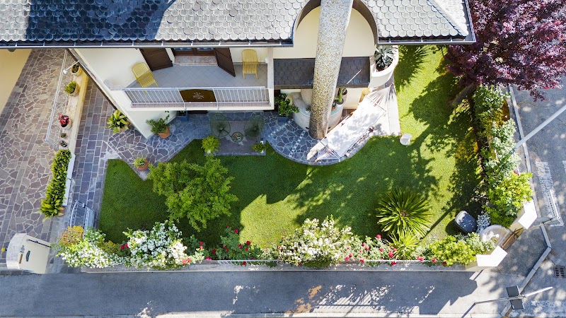 Le Rose Bed &amp; Breakfast