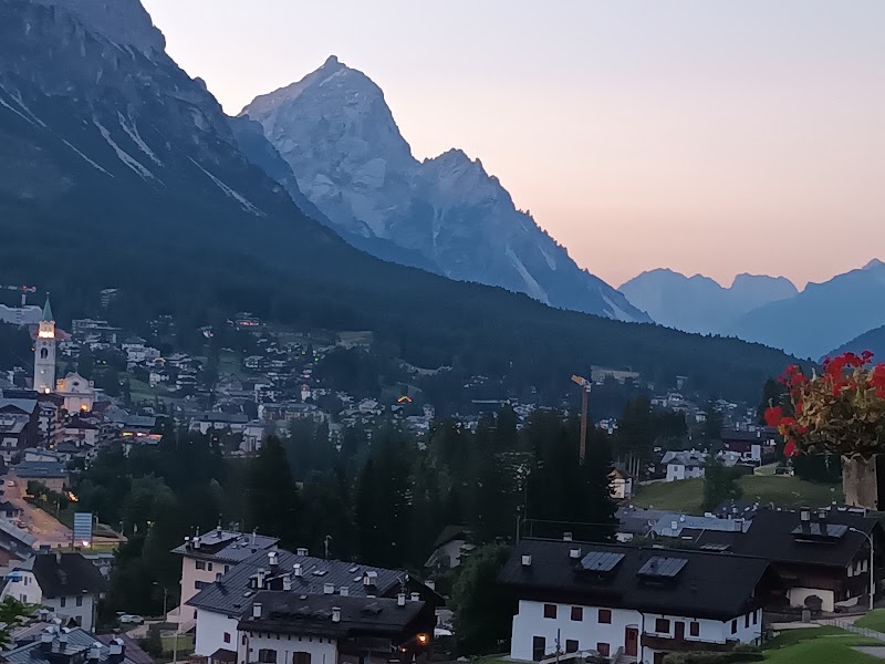 B&amp;B Menardi Sisto