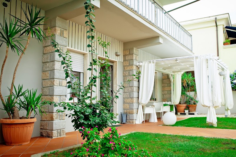 Affittacamere Olbia | Bed and Breakfast Olbia | City Garden Guest House |