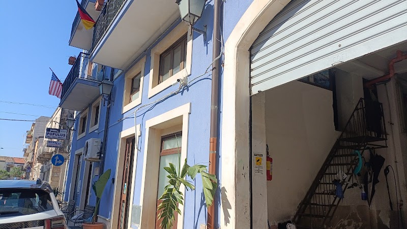 B&amp;b Happy Home Messina Policlinico