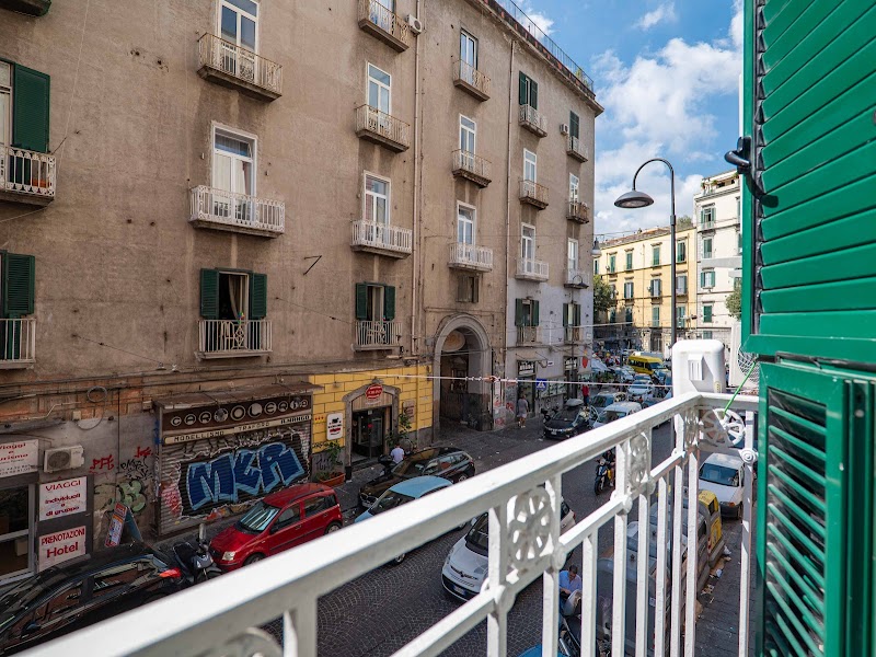 FOLKLORE REAL NEAPOLITAN EXPERIENCE