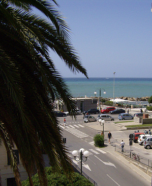 Bed and Blue B&amp;B