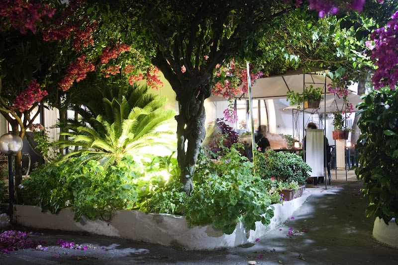 Hotel &amp; Residence Nemo - area portuale e industriale di Brindisi - STRUTTURA APERTA